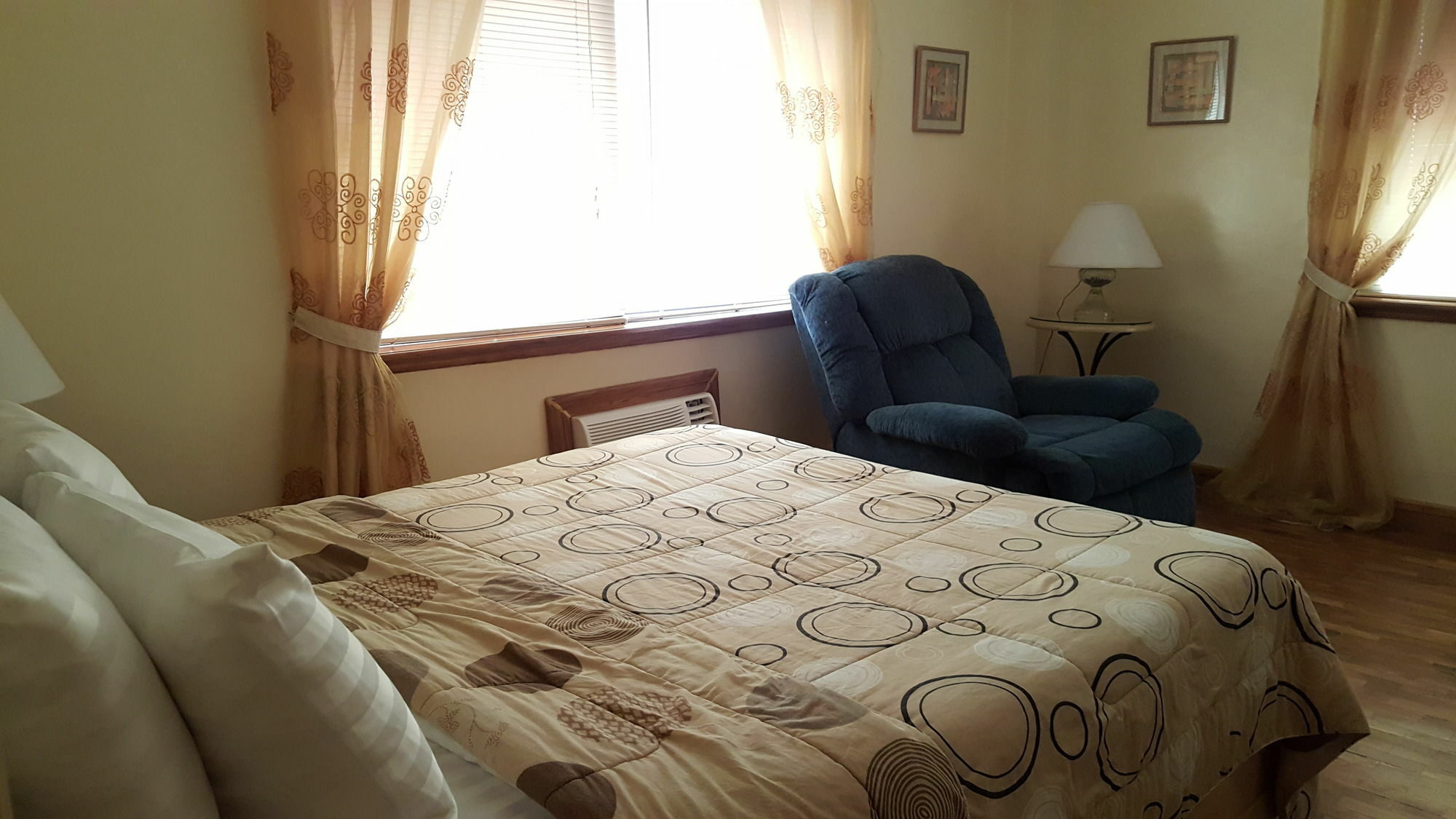 Roxas President'S Inn Buitenkant foto